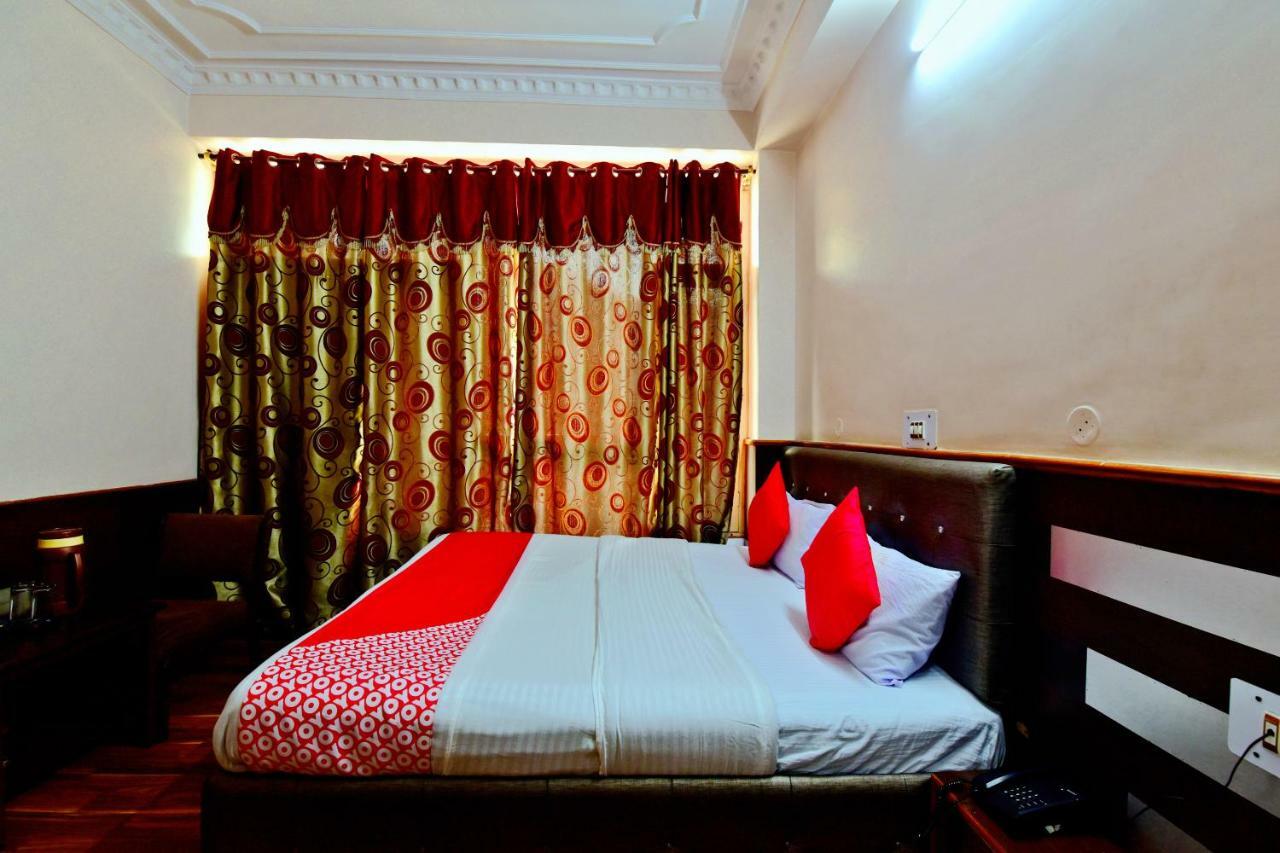 Oyo 26909 Hotel Paras Манди Екстериор снимка