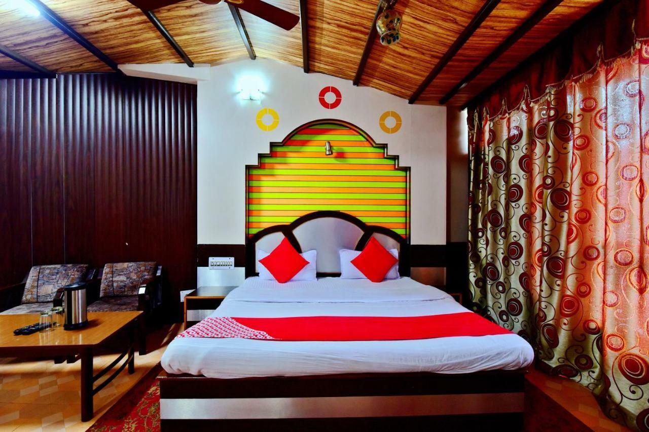 Oyo 26909 Hotel Paras Манди Екстериор снимка